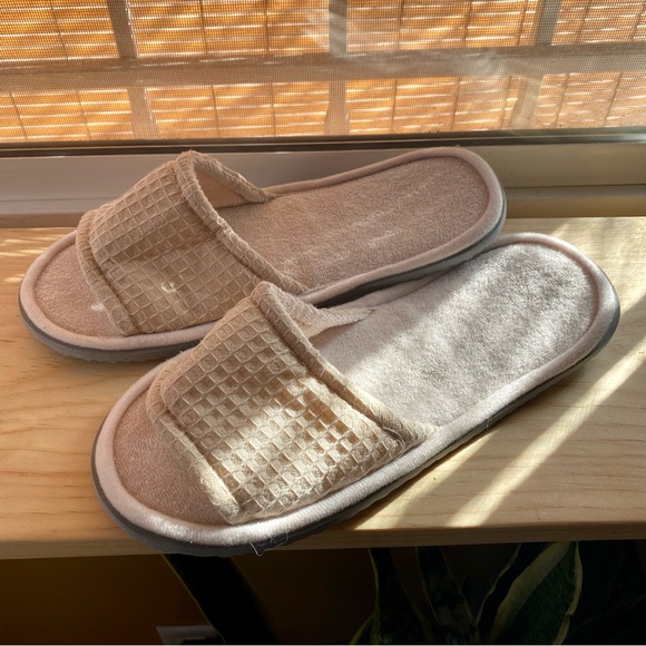 IKEA House Slippers - Picture 5 of 7